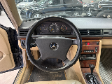MERCEDES-BENZ 300 CE 24 v
