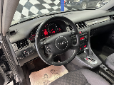 AUDI A6 3.0 i 