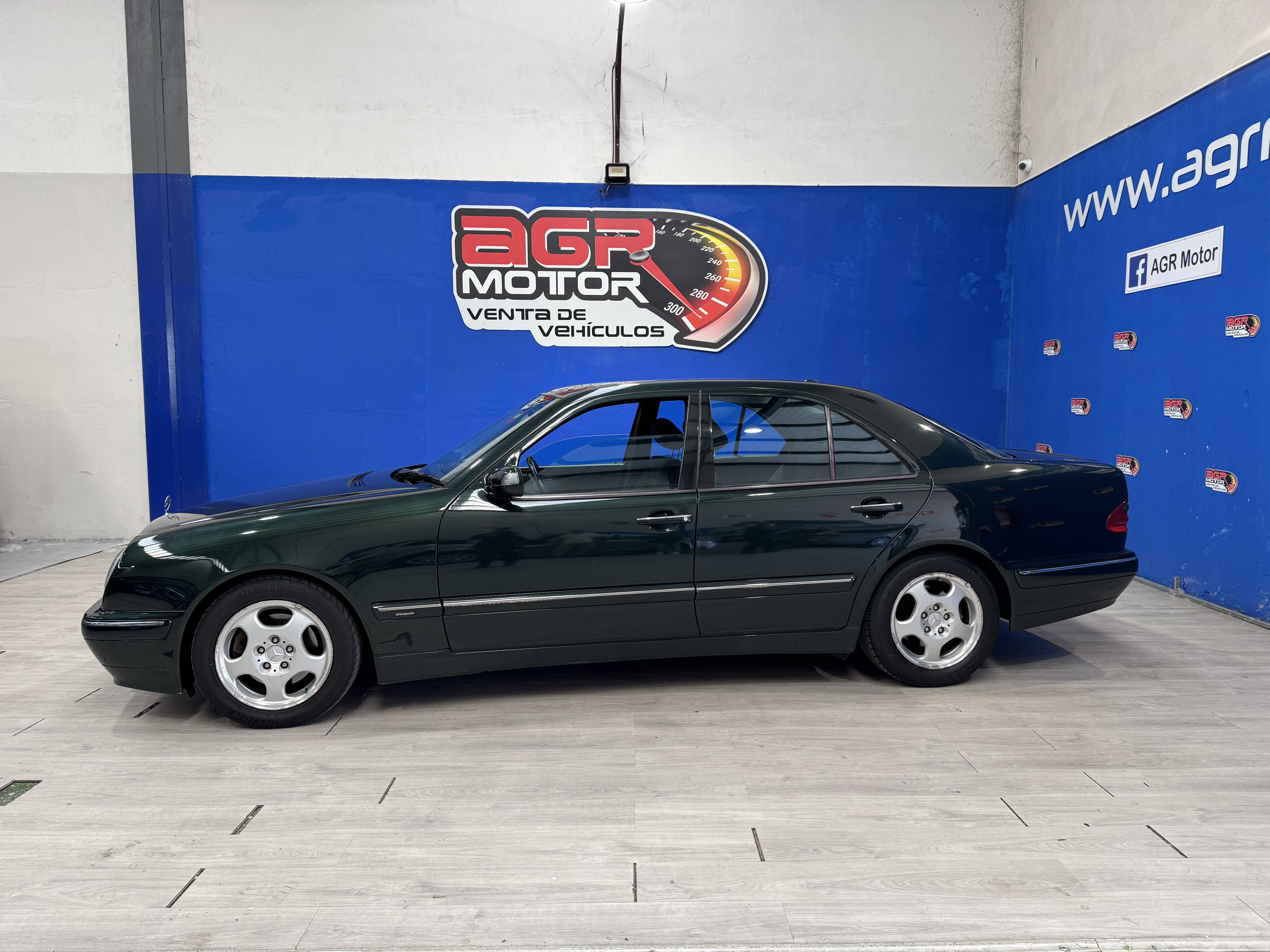 MERCEDES-BENZ E 320 cdi 