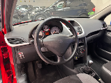 PEUGEOT 207 1.4 i 