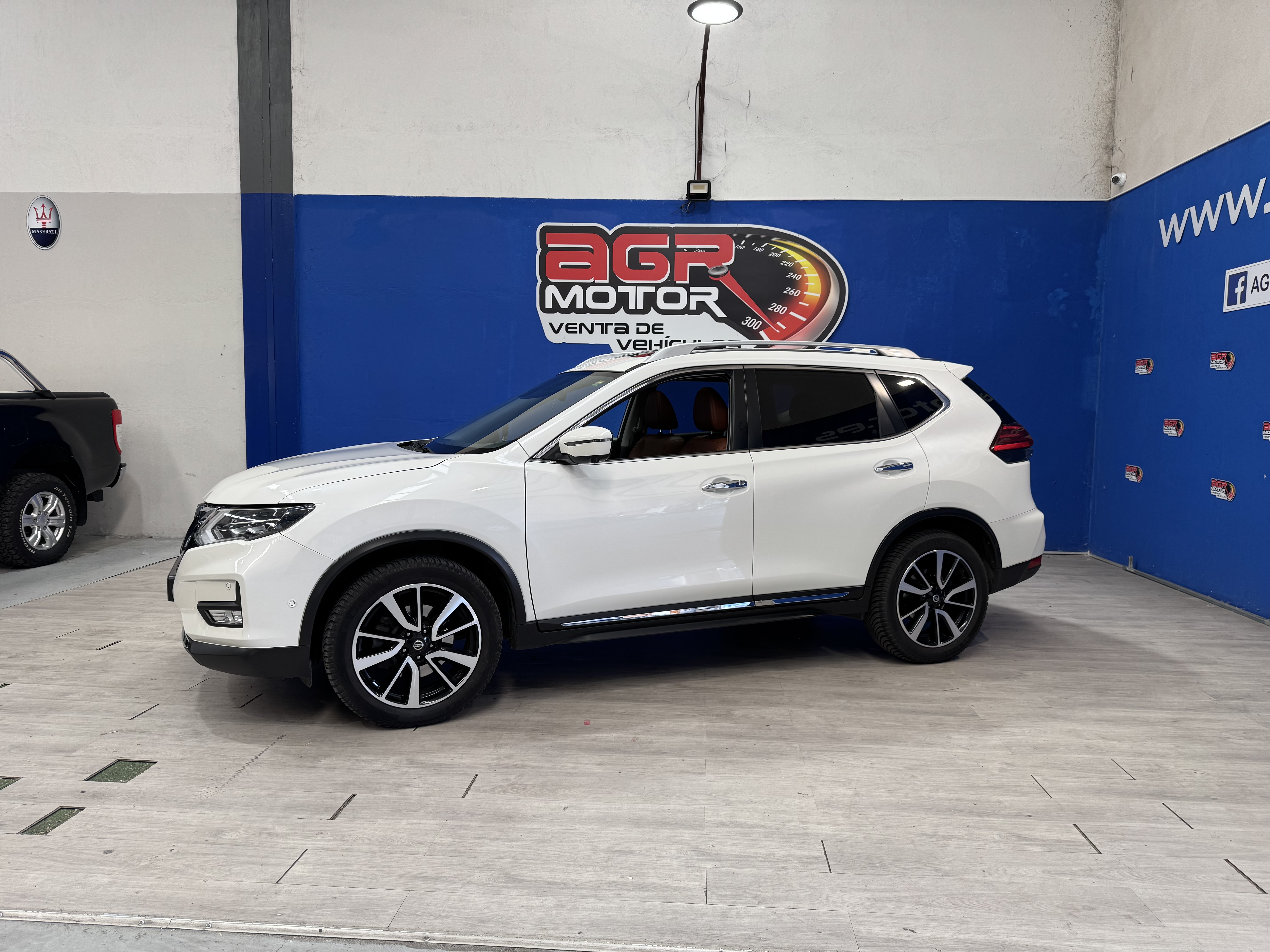 NISSAN X trail dci