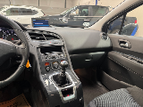 PEUGEOT 5008 1.6 hdi