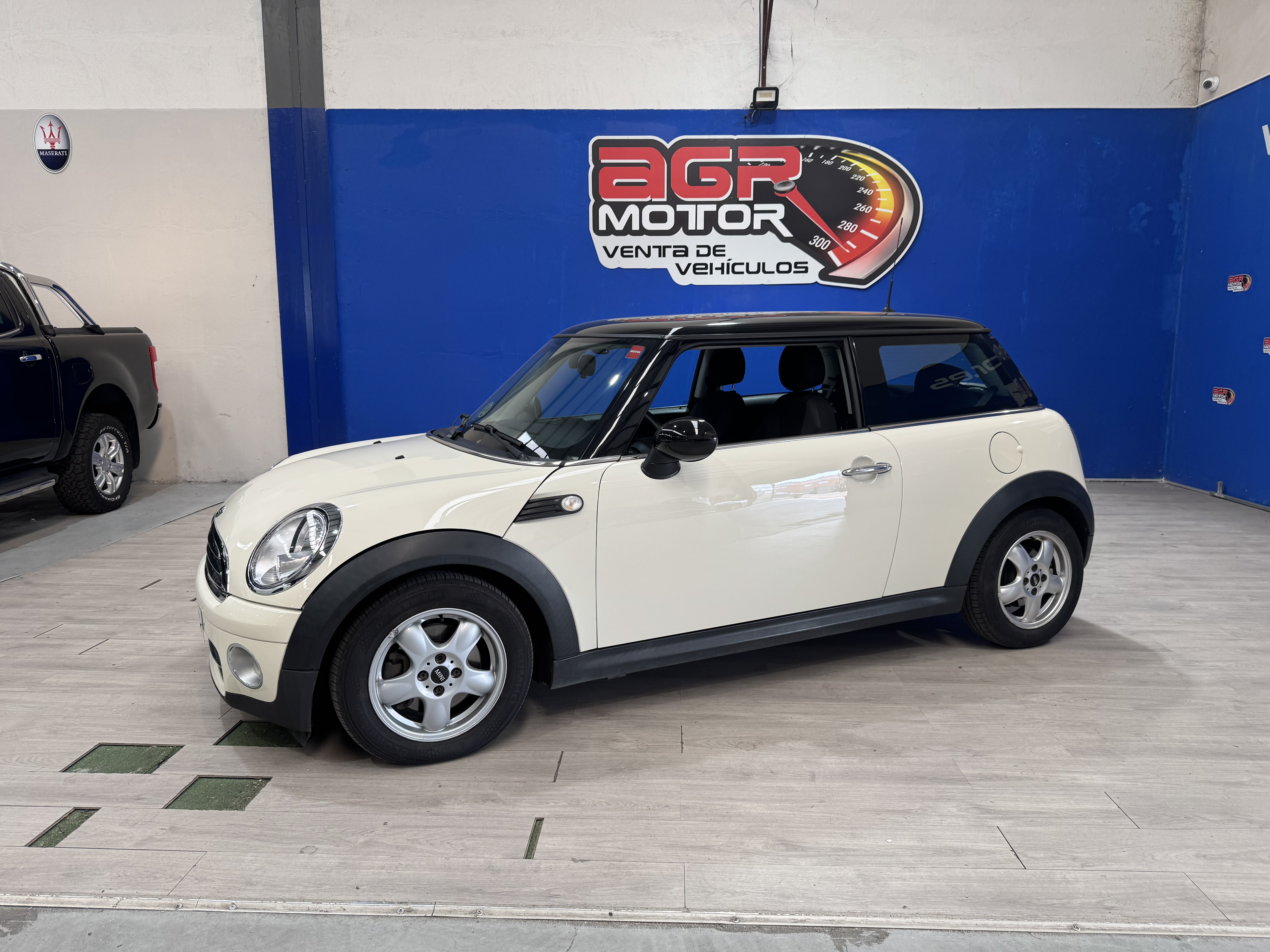 MINI Cooper D