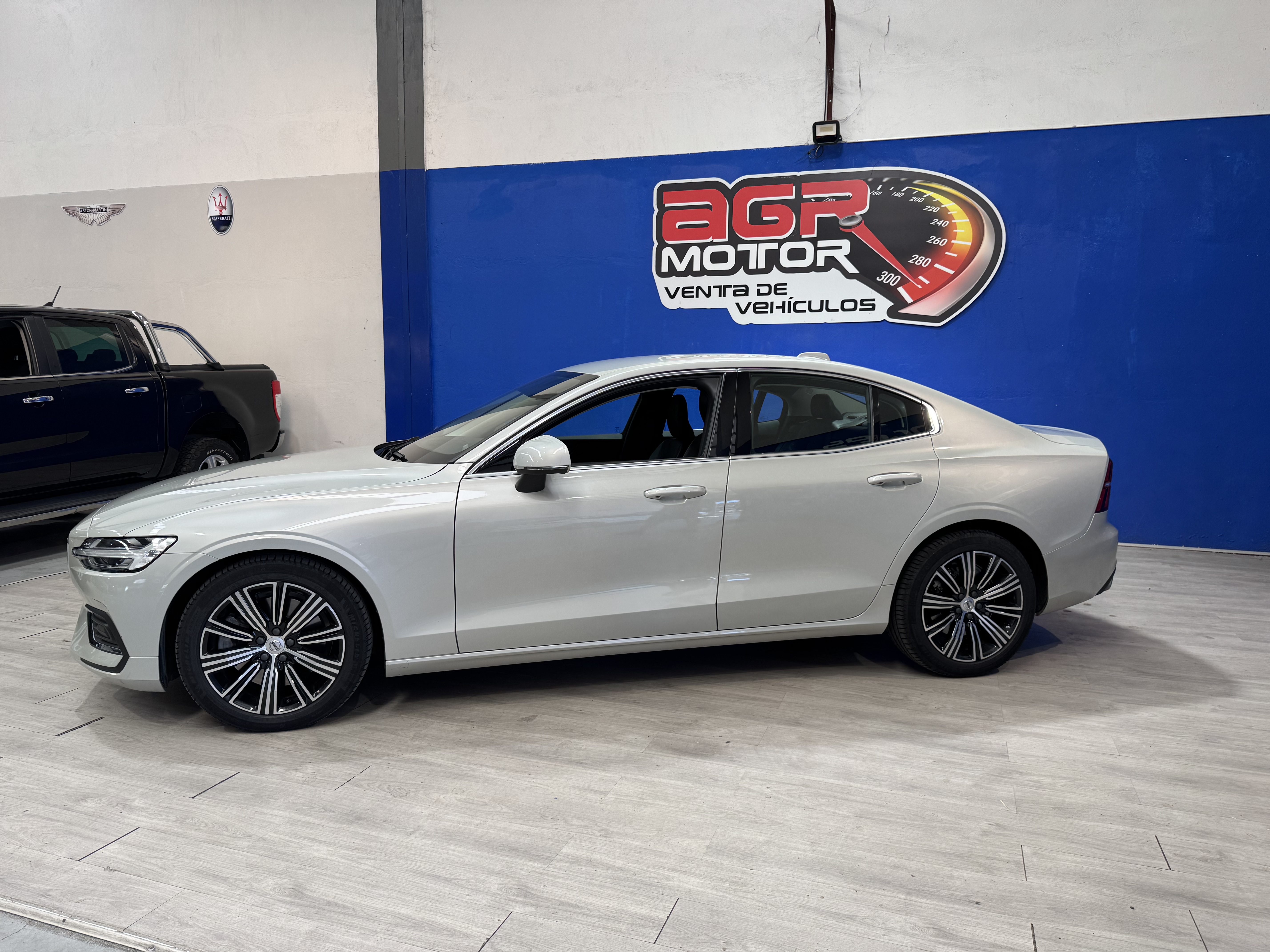 VOLVO S60 B5