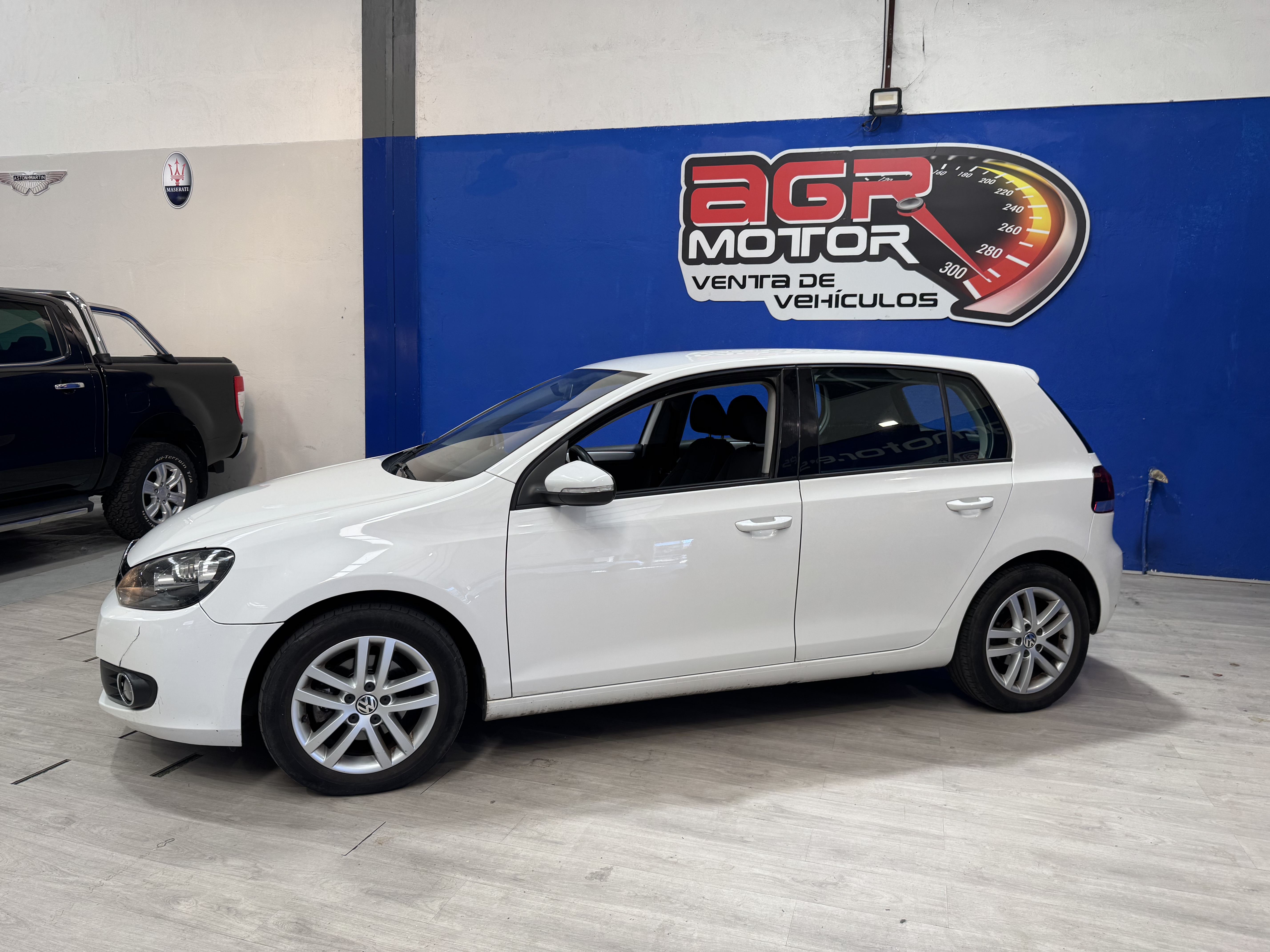 VOLKSWAGEN Golf 1.6 tdi
